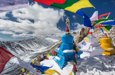 Khardungla Pass Crossing