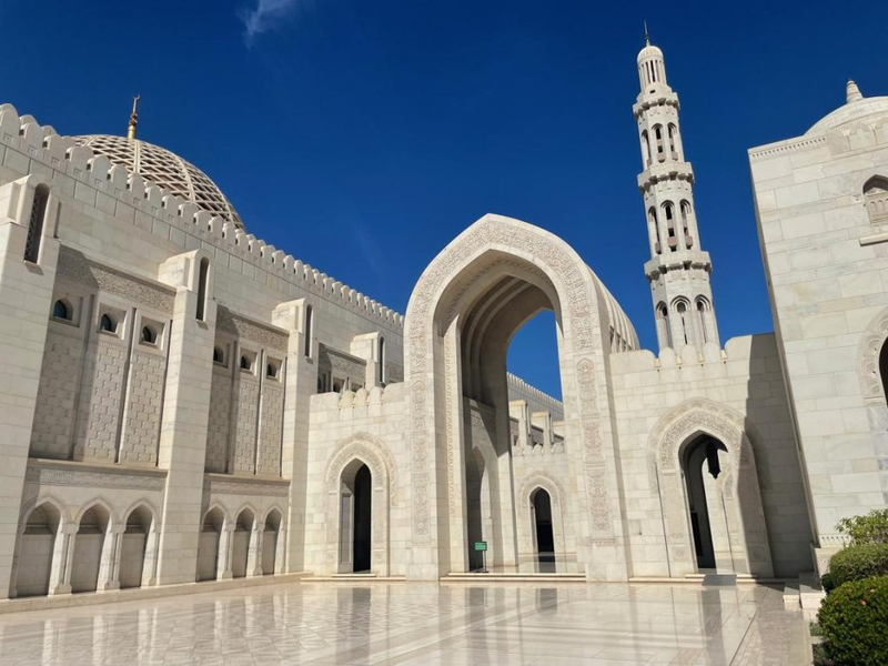 Aflatoon Oman